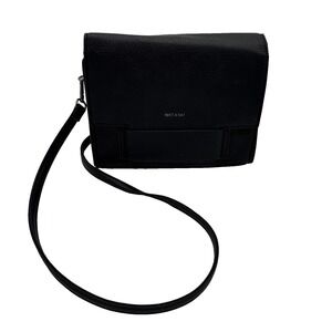 Matt & Nat Black Vegan Leather & slip‎ closure  Crossbody Bag removable straps